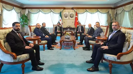 Yılmaz ve Şara Ankara'da Ekonomi Toplantısı Yaptı