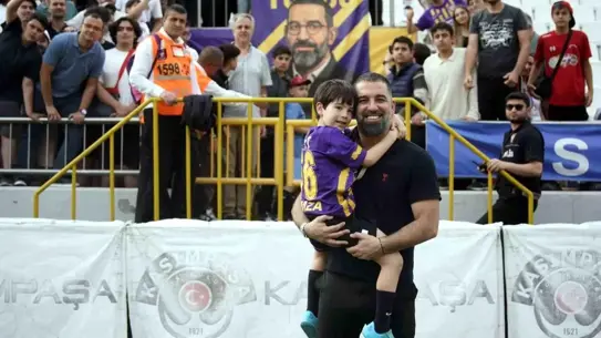 Arda Turan Eyüpspor'a Veda Etti