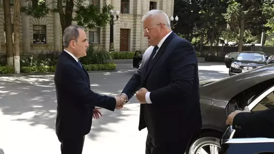 Ukrayna ve Azerbaycan Dışişleri Bakanları Görüştü
