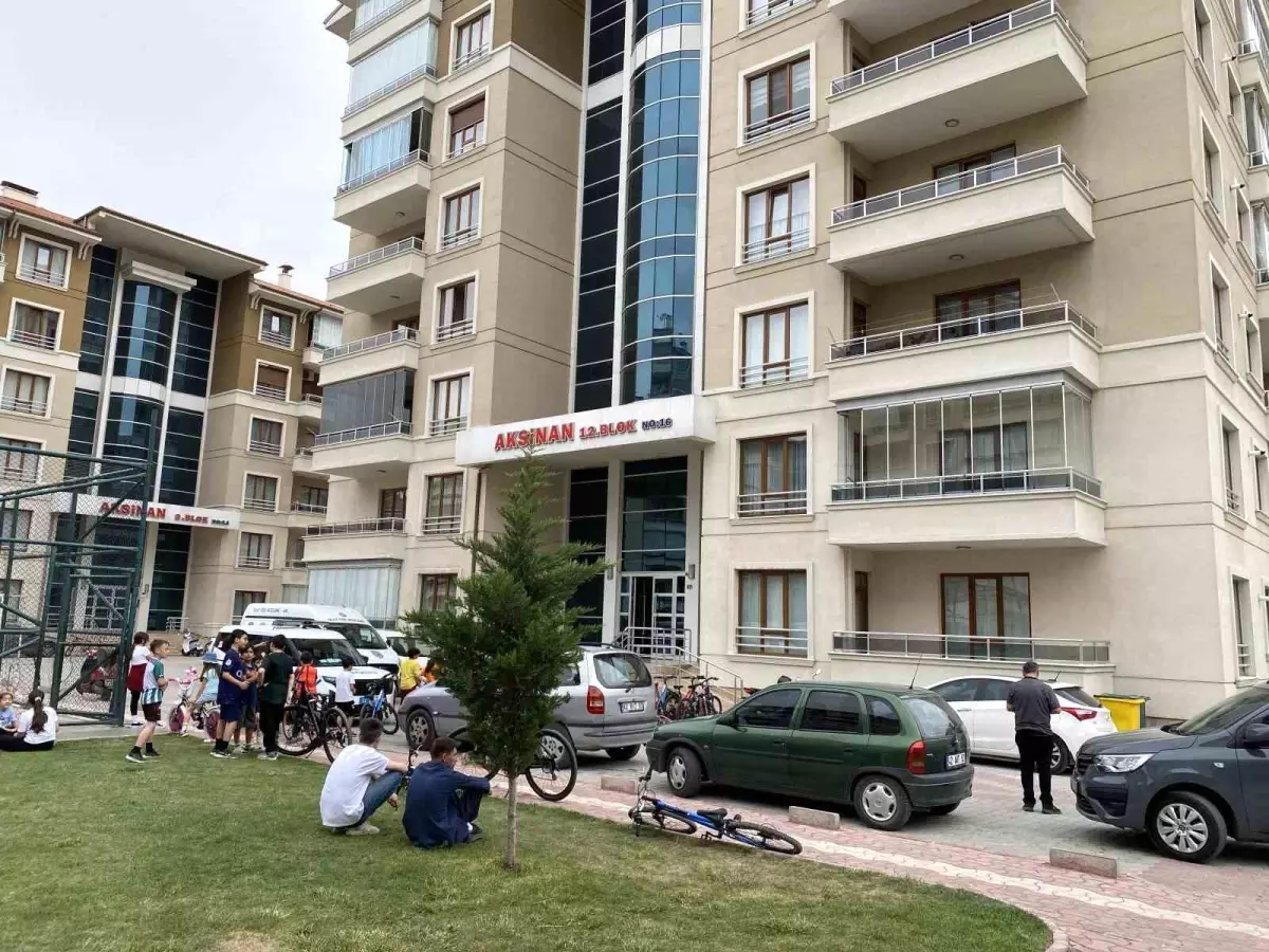 Konya'da Eşini Bıçaklayarak Öldüren Koca Gözaltına Alındı
