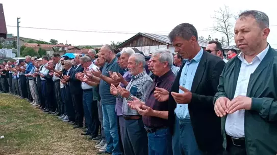 Göcenoluk Köylüleri Yağmur Duası ve Sıla-i Rahim Etkinliği Düzenledi