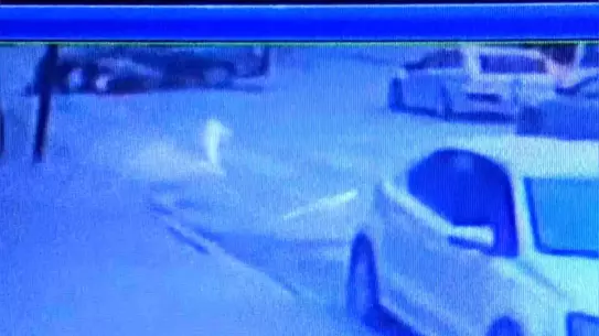 Bursa'da Motosiklet Otomobile Çarptı, 2 Yaralı