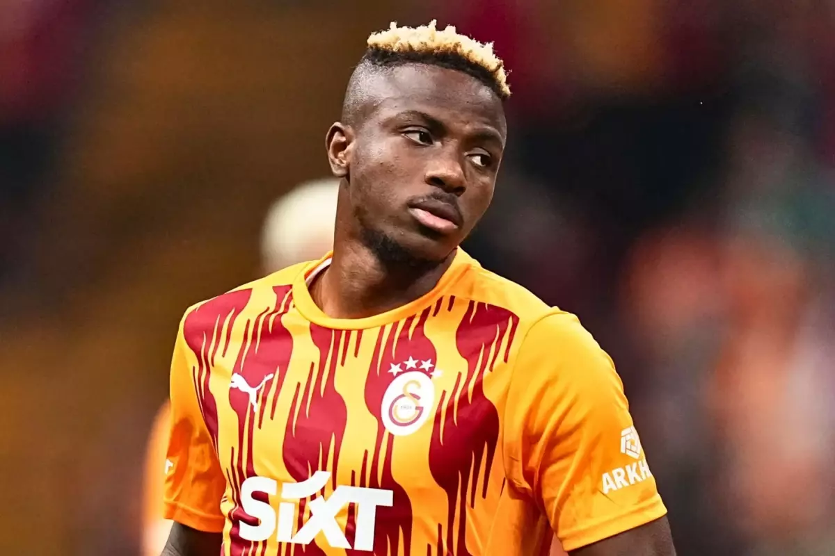Osimhen son kararını verip transferi telefonda bitirdi