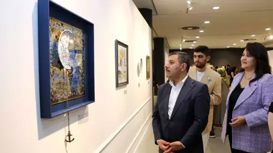Küçükçekmece'de 'Zıtlık' Sergisi Kapılarını Araladı