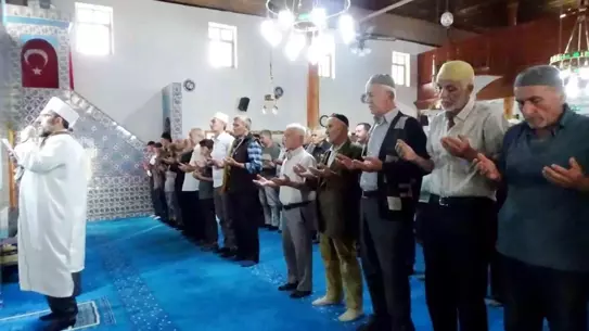Yeniceköy'de Geleneksel Yağmur Duası
