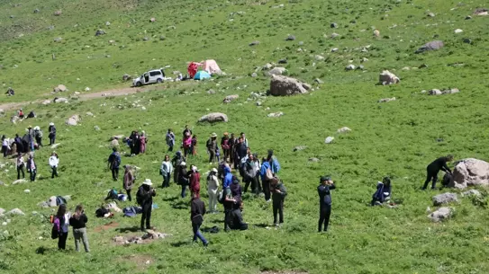 Yüksekova'da Doğaseverler Anıldı