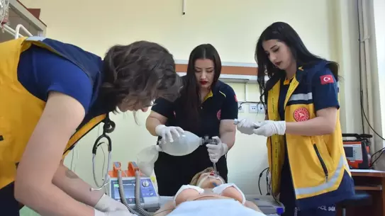 Gümüşhane Üniversitesi'nden Travma Rallisi'nde Başarı