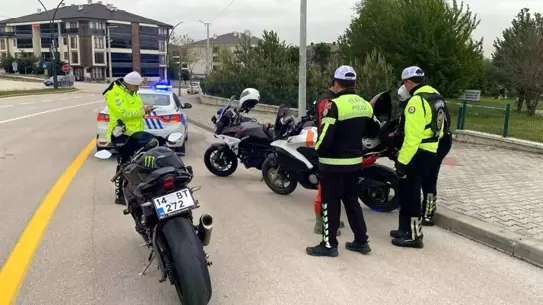 Bolu'da Trafik Denetimleri: 3 Bin 119 Cezalı Araç