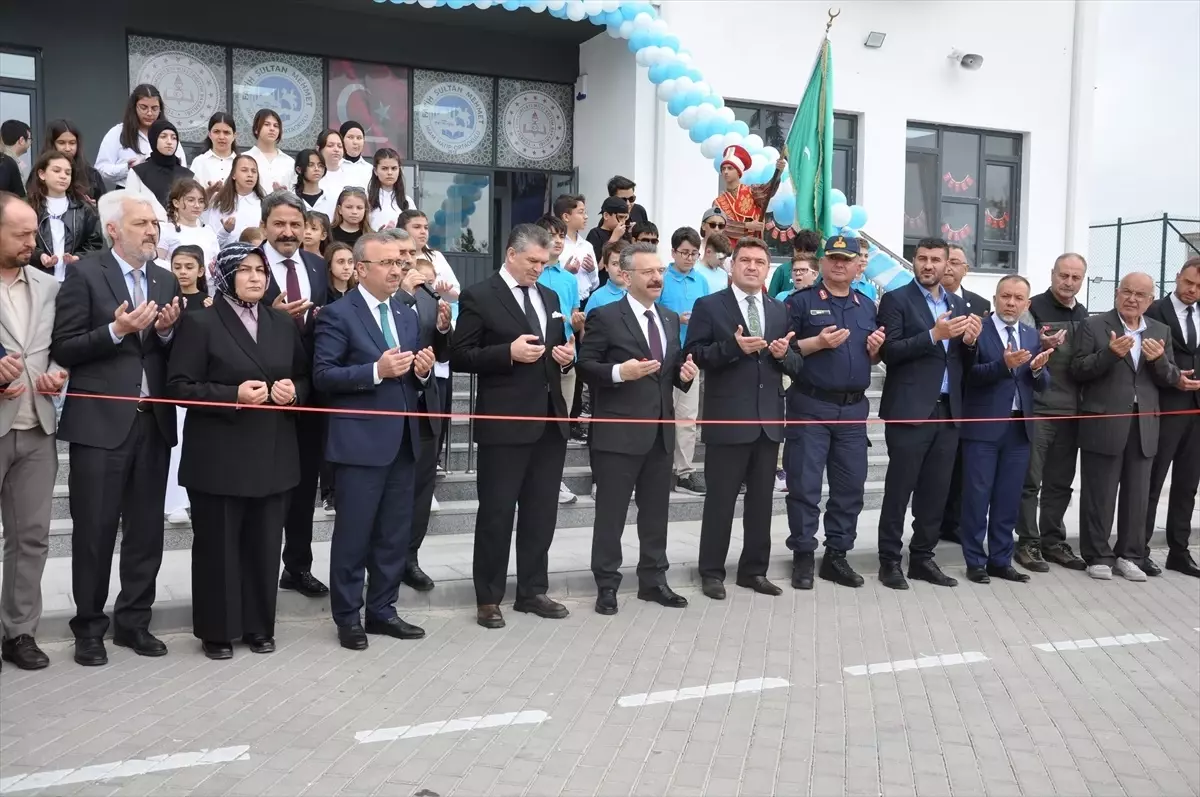 Eskişehir'de Yeni İmam Hatip Okulu Açıldı