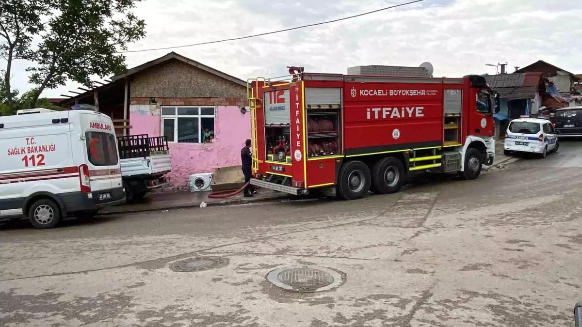 Kocaeli'de Ev Yangını Söndürüldü