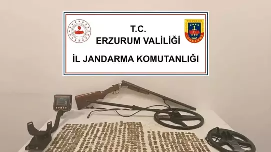 Tarihi Sikkeler Operasyonda Ele Geçirildi