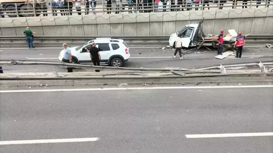 Sakarya'da Tır Kazası: 1 Yaralı