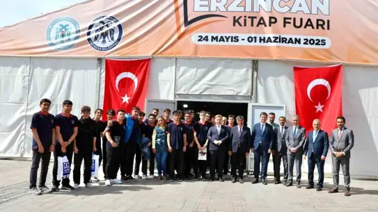 Erzincan'da Kitap Fuarı Açıldı, Vali Aydoğdu Okumanın Önemi Üzerinde Duruş Sergiledi