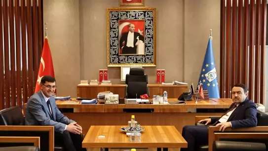 Kütahya Valisi Işın'dan Belediye Başkanı Kahveci'ye Ziyaret
