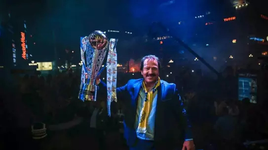 Mehmet Yiğiner'e Onursal Başkanlık Ünvanı