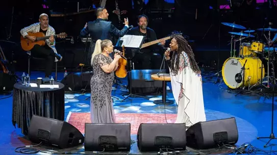 Buika ve Kibariye İstanbul’da Büyüledi
