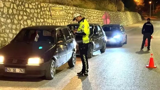 Emet'te Trafik Denetimleri Devam Ediyor