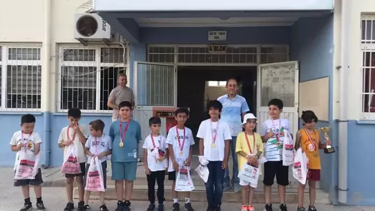 Kumluca'da Hızlı Satranç Turnuvası Sona Erdi