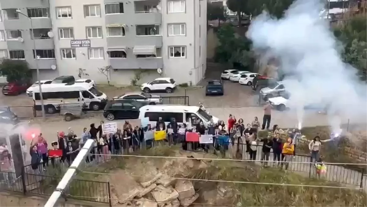 Öğrencilerden Öğretmene Duygusal Veda