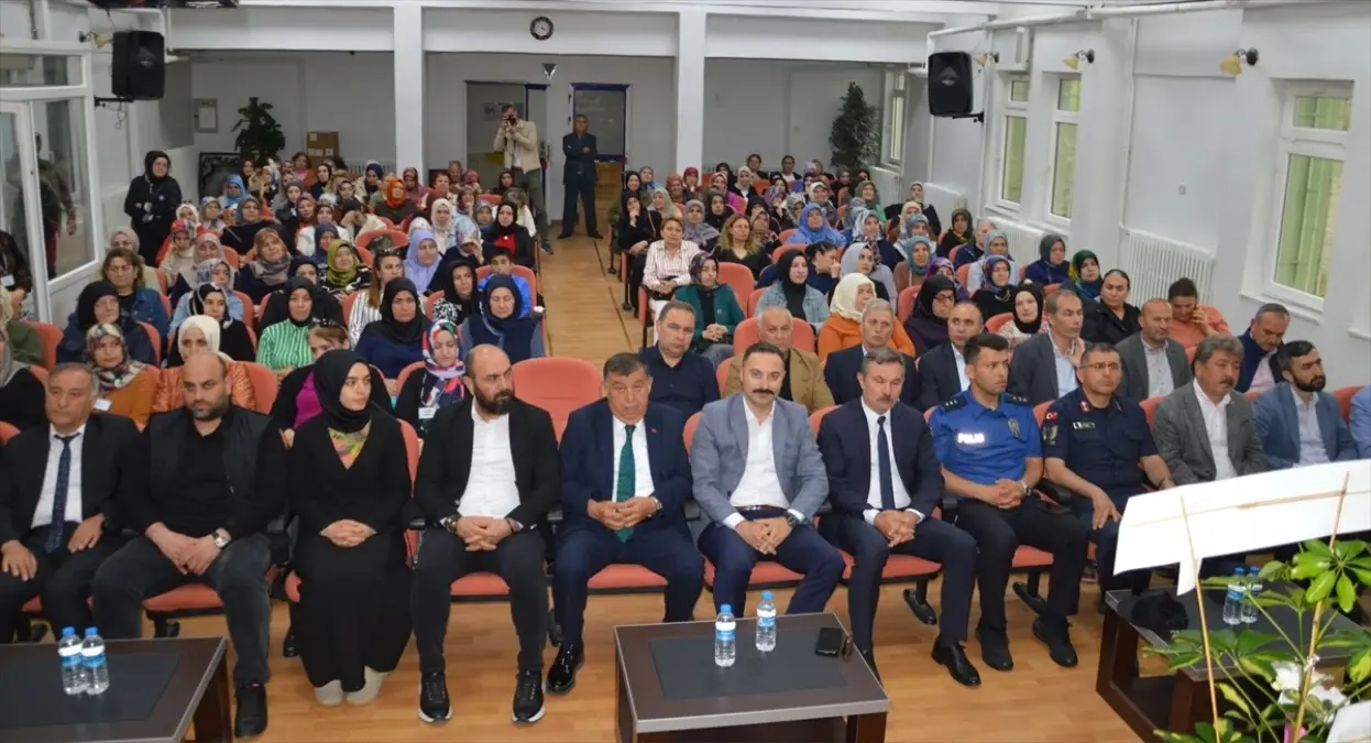 Hayat Boyu Öğrenme Haftası Sergisi Açıldı