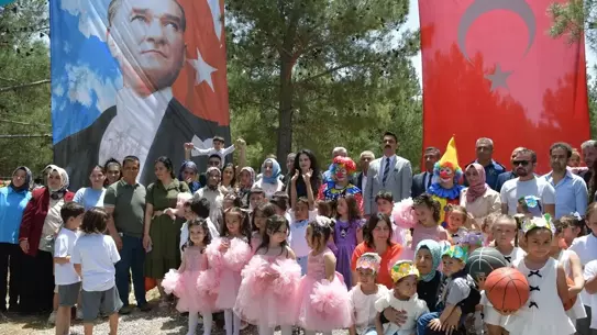 Gülnar'da Çocuklar İçin Şenlik