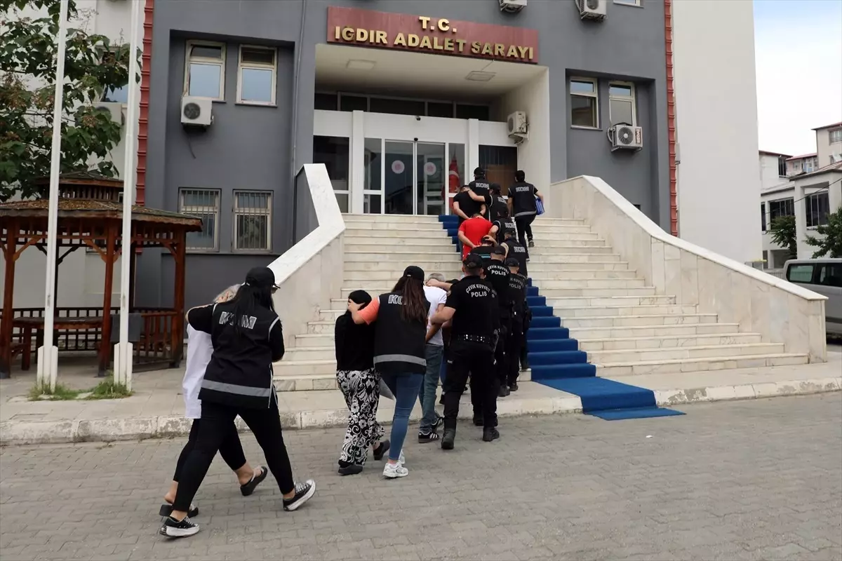 Iğdır'da Rüşvet ve Uyuşturucu Operasyonu