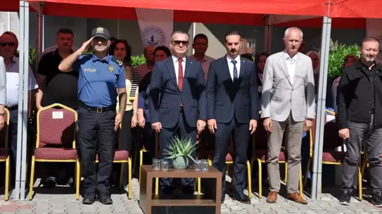 Soma'da Halk Eğitim Sergisi Açıldı