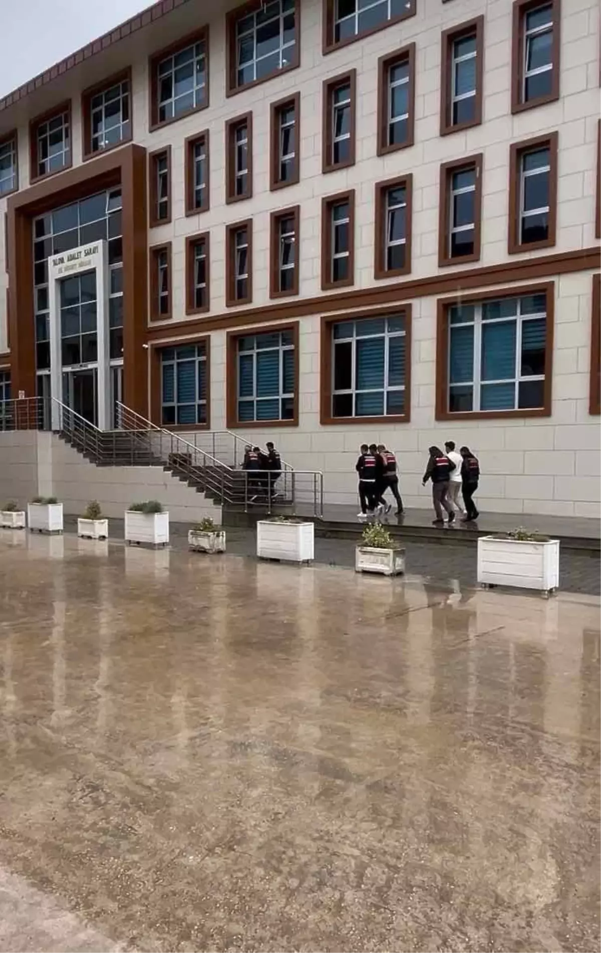 Yalova'da 4.5 Milyon Lira Dolandırıcılığına Operasyon