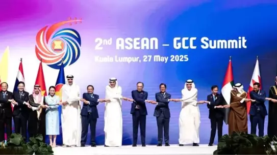 ASEAN-KİK Zirvesi Kuala Lumpur'da