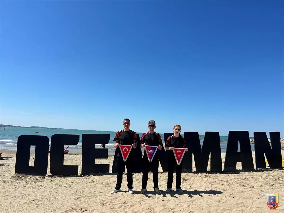 Jandarma Yüzme Takımı'na İtalya'da Gümüş Madalya