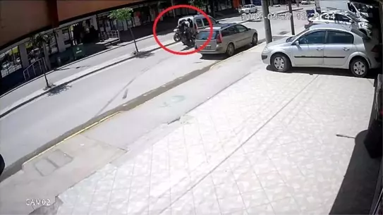 Körfez'de Motosiklet Kazası: Çocuk Yaralandı