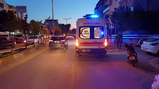 Motosiklet Sürücüsü Kediye Çarpmamak İçin Fren Yaptı, Yaralandı