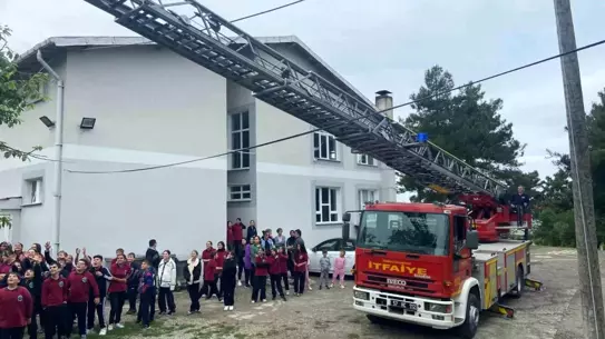 Zeynep'in Mektubu Belediye Başkanını Hareket Geçirdi