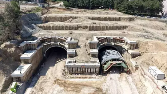 Hatay'da Mega Otoyol Projesi Sürüyor