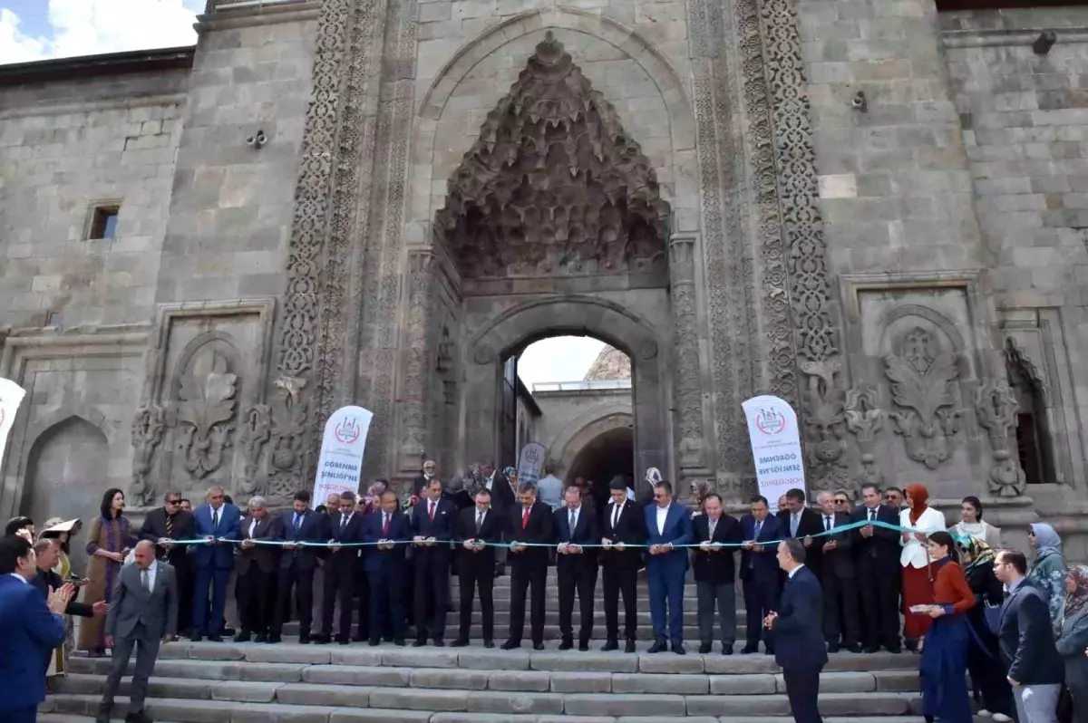 Hayat Boyu Öğrenme Haftası Etkinlikleri, Coşkuyla Başladı