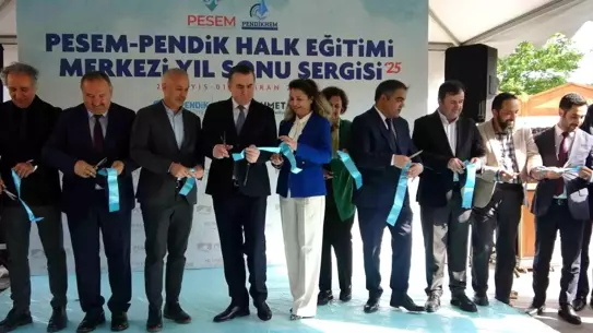 Pendik Halk Eğitim Merkezi'nden Yılsonu Sergisi