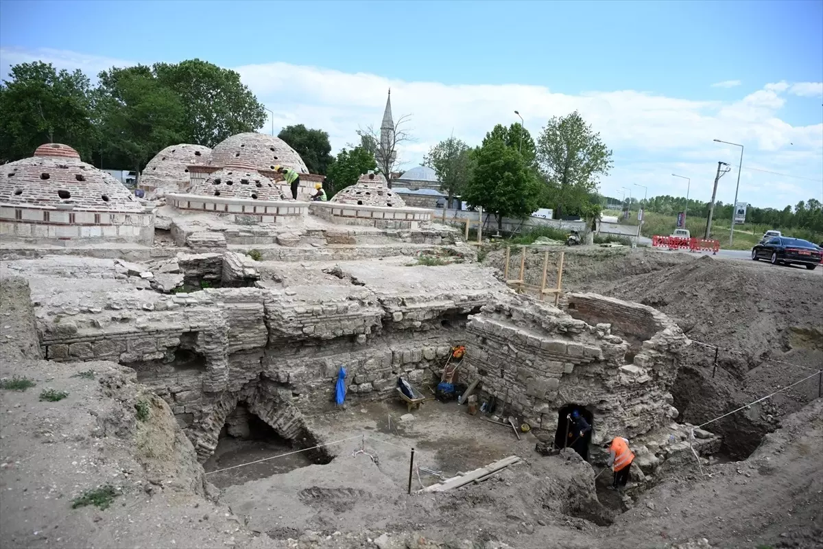 Gazi Mihal Hamamı Restorasyon Çalışmaları Devam Ediyor