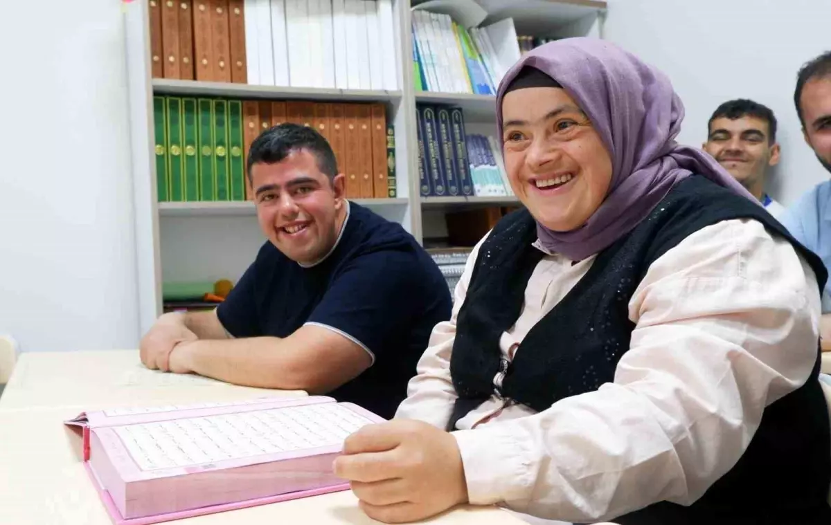 Down Sendromlu Öğrenciler Kur'an-ı Kerim Öğreniyor