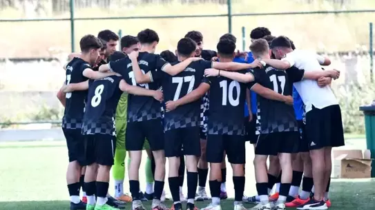 Yunusemre Belediyespor U17 Takımı Türkiye Şampiyonası'na Katılmaya Hak Kazandı