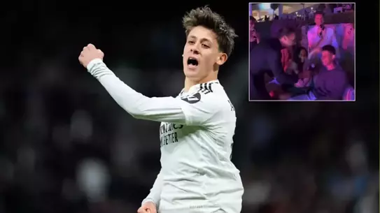 Arda Güler bu kez sahnede parladı! Tatilde aşka geldi, sevgilisine şarkı söyledi