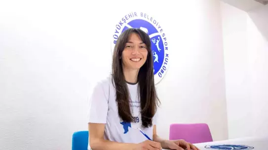 Aydın Büyükşehir Belediyespor, Kaptan Fatma Şekerci ile Anlaşma Sağladı