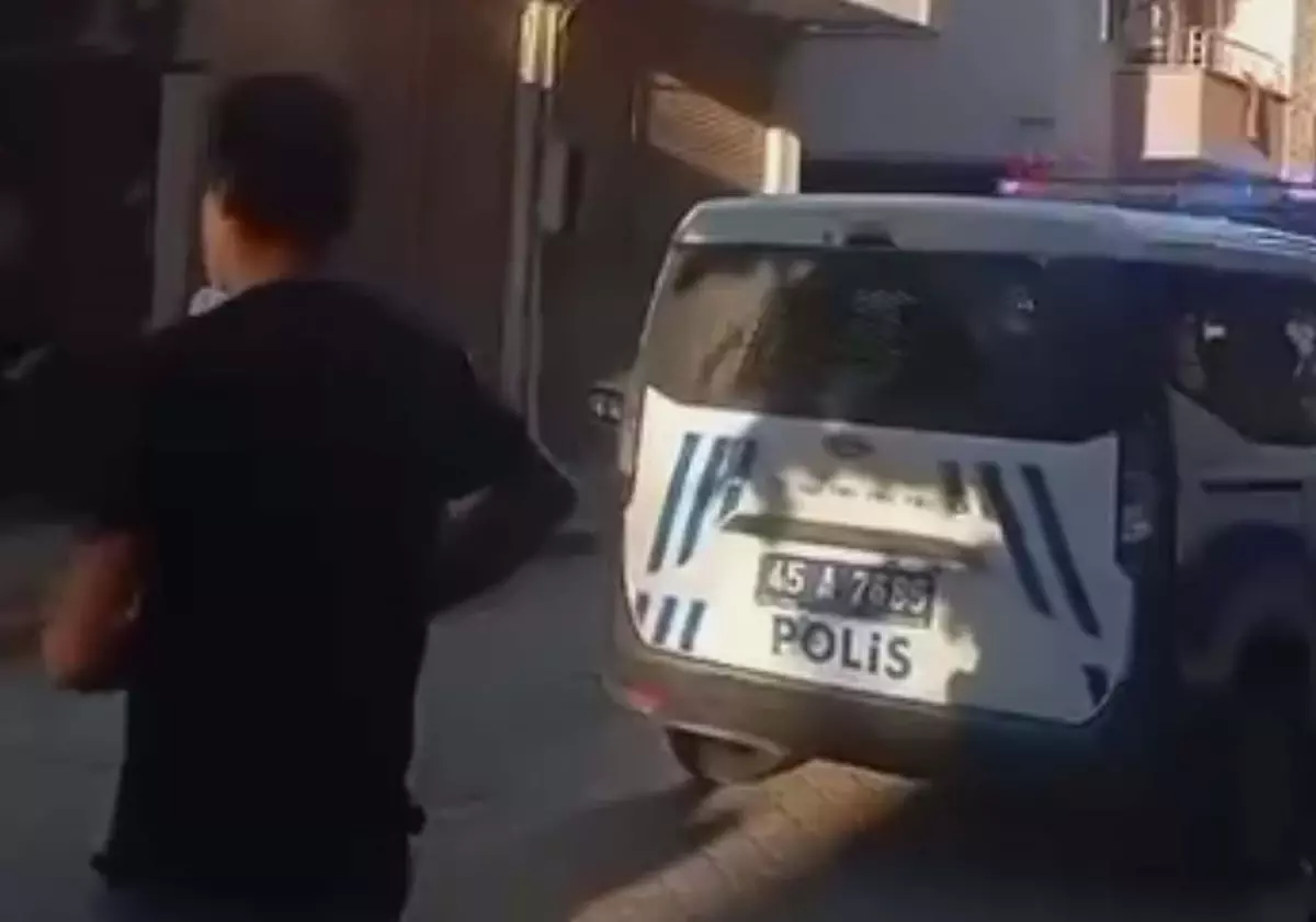 Sokak Kedisine Zulmeden Yaşlı Adam Gözaltında