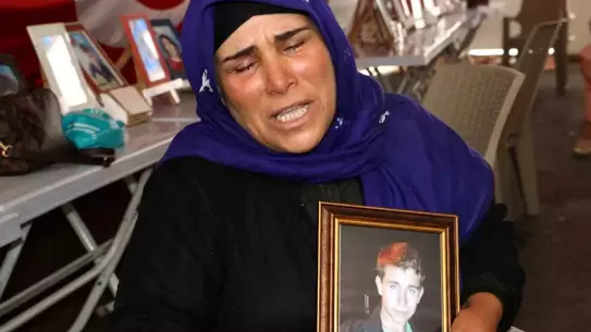 Diyarbakır'da Evlat Nöbeti Devam Ediyor