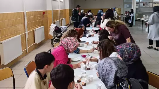 Havza'da Veli-Öğrenciyle Çini Eğitimi
