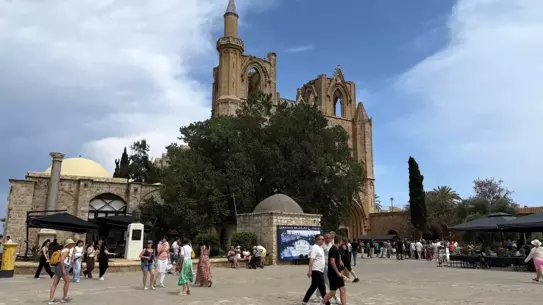 Kıbrıs'ın kuzeyindeki Türk yönetiminin önündeki seçenekler neler?