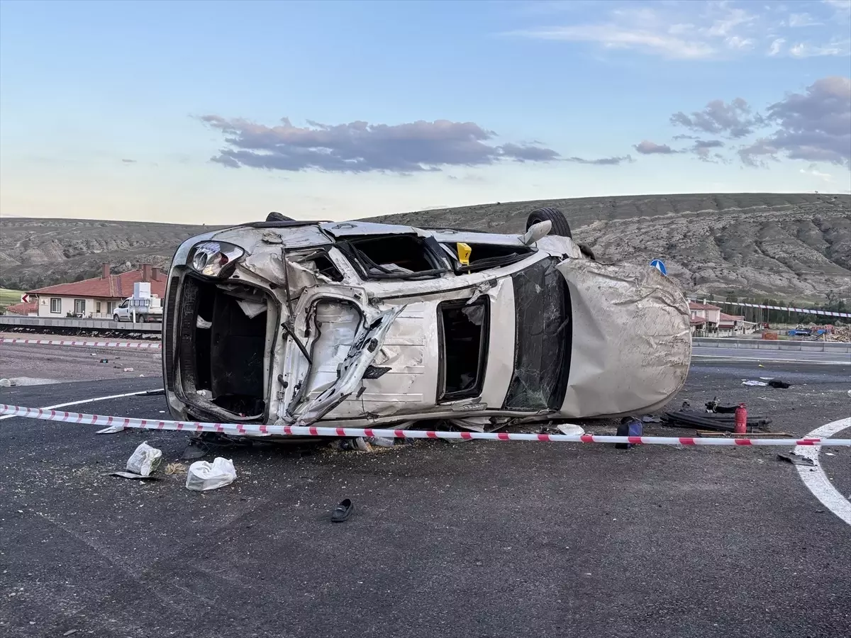 Çankırı'da Trafik Kazası: 1 Ölü, 3 Yaralı