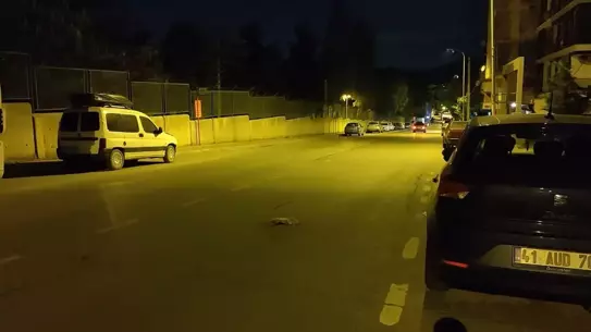 Çekmeköy'de Bıçaklı Saldırı