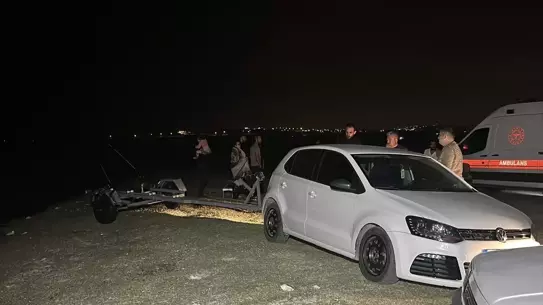 Adana'da Baraj Gölü'nde Genç İçin Arama Başlatıldı