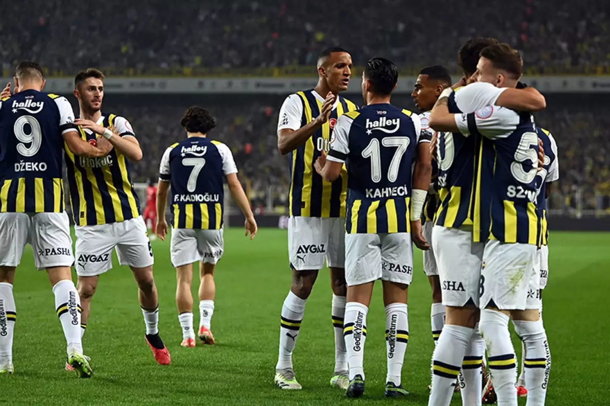 Fenerbahçe'nin milli yıldızları resti çekti! Mourinho varsa biz yokuz