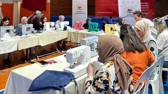 Manisa'da Geri Dönüşüm Atölyesi